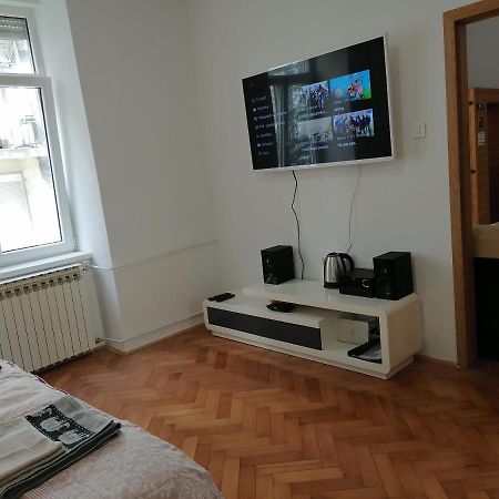 Jakuzzi Sweet Zagreb Buitenkant foto